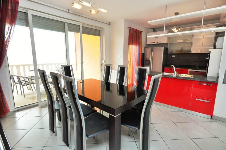 Luxury Cream Apartmán Kastela
