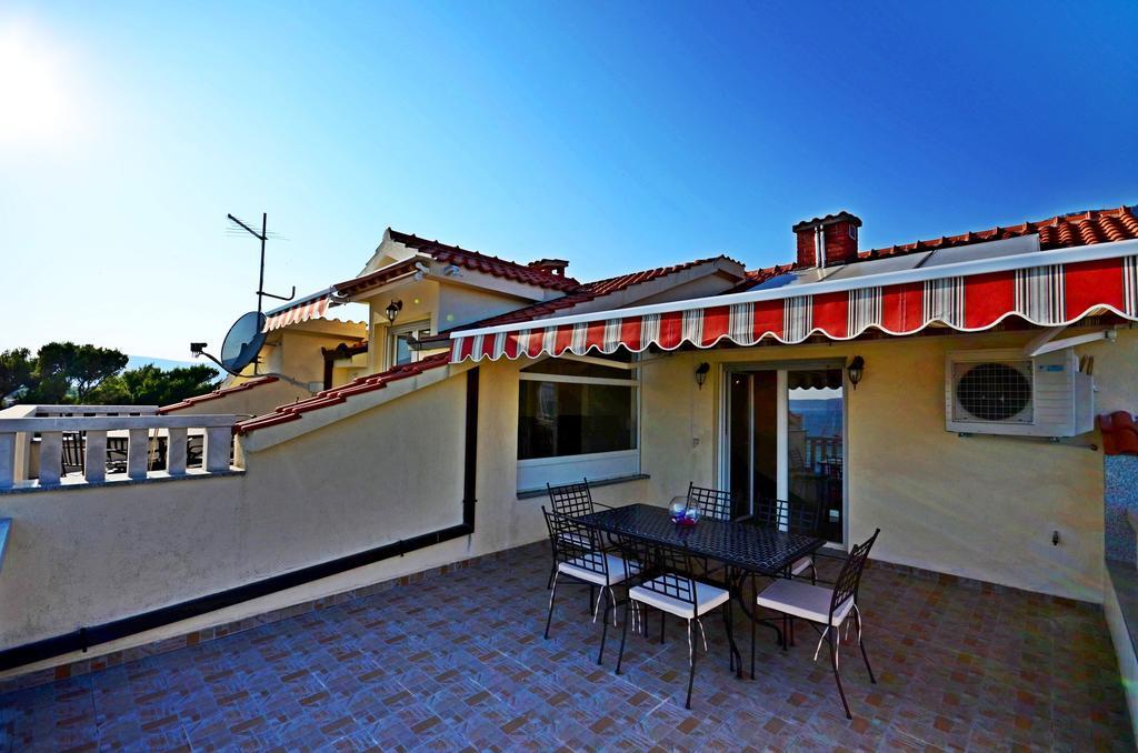 Luxury Cream Kastela